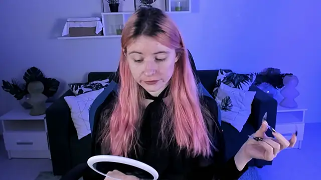 Snapshot of LexiWenford chatting on 01/15/25, 05:50 LexiWenford online show from 01/15/25, 05:50