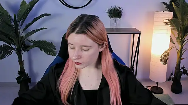 Snapshot of LexiWenford chatting on 01/27/25, 09:13 LexiWenford online show from 01/27/25, 09:13