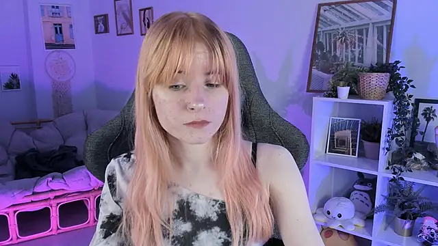 LexiWenford online show from 03/04/25, 05:42