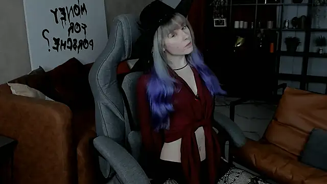 Snapshot of LexiWenford chatting on 10/29/25, 02:47 LexiWenford online show from 10/29/25, 02:47