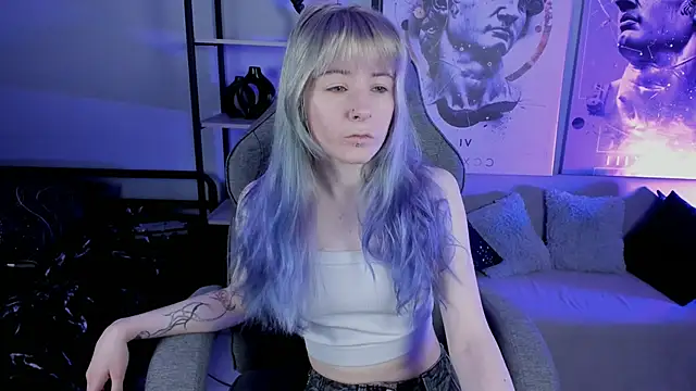 Snapshot of LexiWenford chatting on 11/03/25, 02:57 LexiWenford online show from 11/03/25, 02:57