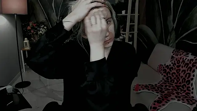 Snapshot of LexiWenford chatting on 11/25/25, 02:55 LexiWenford online show from 11/25/25, 02:55