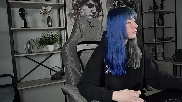 Snapshot of LexiWenford chatting on 04/17/26, 02:58 LexiWenford online show from 04/17/26, 02:58