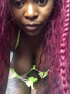 Snapshot of DiamondGoddes chatting on 01/18/25, 11:43 DiamondGoddes online show from 01/18/25, 11:43