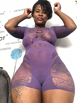 Snapshot of DiamondGoddes chatting on 02/13/25, 07:03 DiamondGoddes online show from 02/13/25, 07:03