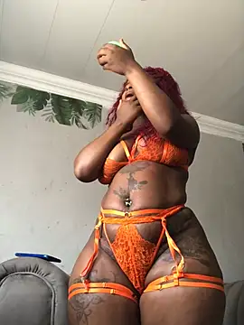 Snapshot of DiamondGoddes chatting on 02/26/25, 12:58 DiamondGoddes online show from 02/26/25, 12:58