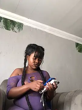 Snapshot of DiamondGoddes chatting on 03/22/25, 11:11 DiamondGoddes online show from 03/22/25, 11:11