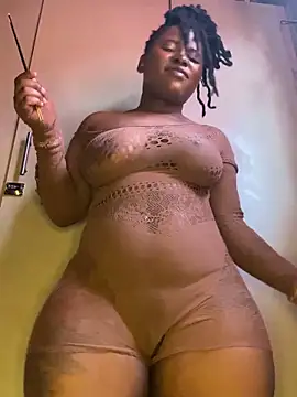 Snapshot of DiamondGoddes chatting on 09/10/25, 12:38 DiamondGoddes online show from 09/10/25, 12:38