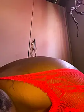 Snapshot of DiamondGoddes chatting on 09/11/25, 11:32 DiamondGoddes online show from 09/11/25, 11:32