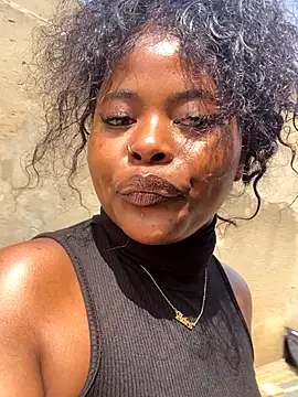 Snapshot of DiamondGoddes chatting on 11/06/25, 07:53 DiamondGoddes online show from 11/06/25, 07:53