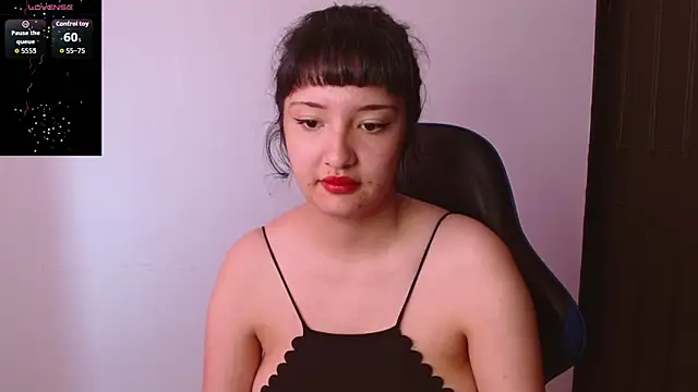Snapshot of alexaa08 chatting on 04/04/26, 02:14 alexaa08 online show from 04/04/26, 02:14