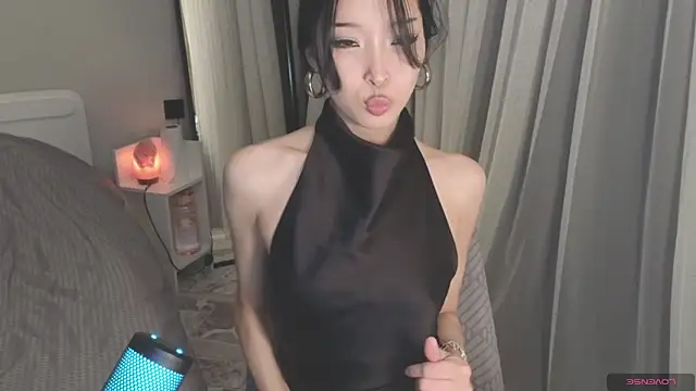 Snapshot of fairy_di chatting on 04/04/26, 08:06 fairy di online show from 04/04/26, 08:06