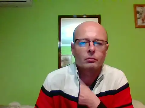 Tiger202441 online show from 10/10/25, 08:19