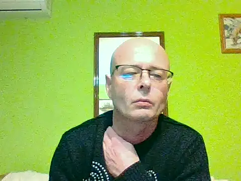 Tiger202441 online show from 12/17/25, 08:26