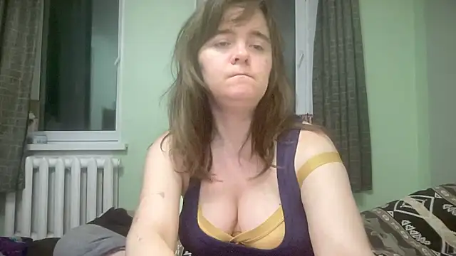 Diamond Tyler online show from 04/12/26, 05:40