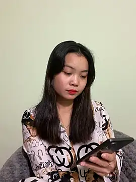 Maeve2k5 online show from 12/30/24, 01:15