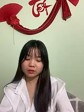 Maeve2k5 online show from 02/12/25, 01:59