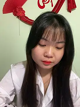 Maeve2k5 online show from 03/18/25, 01:32