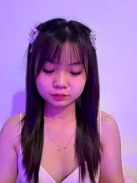 Maeve2k5 online show from 09/15/25, 09:20