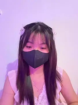 Maeve2k5 online show from 09/19/25, 01:29