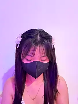 Maeve2k5 online show from 09/20/25, 08:10