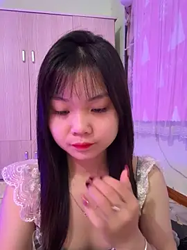 Maeve2k5 online show from 10/14/25, 01:06