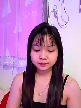 Maeve2k5 online show from 10/26/25, 12:38