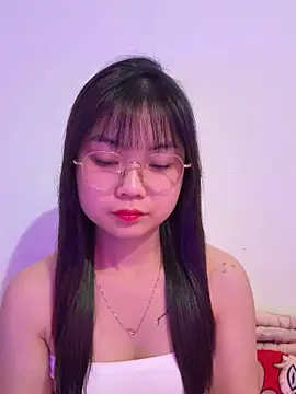 Maeve2k5 online show from 11/05/25, 02:44