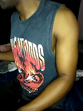 Snapshot of Convertiblechulo chatting on 03/20/26, 03:00 Convertiblechulo online show from 03/20/26, 03:00