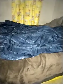 Snapshot of Convertiblechulo chatting on 04/11/26, 03:33 Convertiblechulo online show from 04/11/26, 03:33