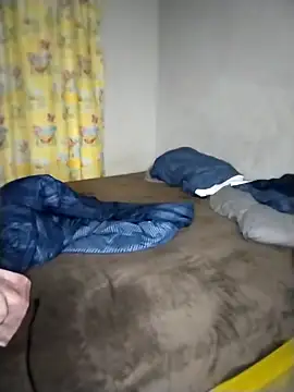 Snapshot of Convertiblechulo chatting on 04/20/26, 04:04 Convertiblechulo online show from 04/20/26, 04:04