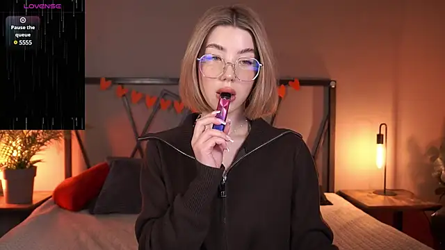 LindaThacker online show from 03/04/25, 05:00