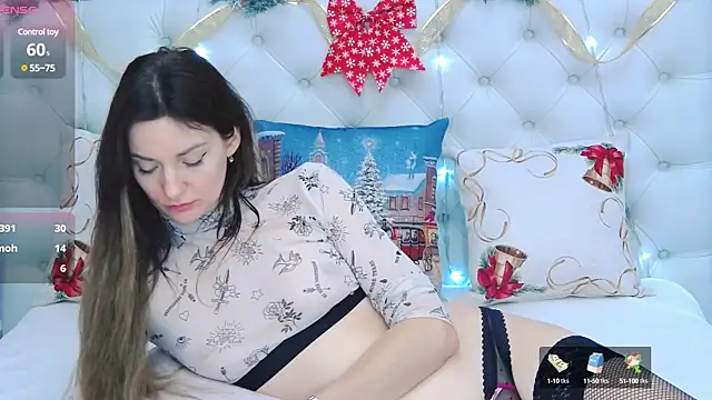 Snapshot of VioletUmi chatting on 12/15/24, 11:34 VioletUmi online show from 12/15/24, 11:34