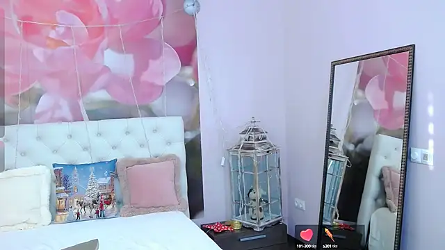 Snapshot of VioletUmi chatting on 01/15/25, 12:15 VioletUmi online show from 01/15/25, 12:15