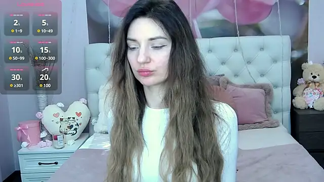 Snapshot of VioletUmi chatting on 03/09/25, 10:19 VioletUmi online show from 03/09/25, 10:19