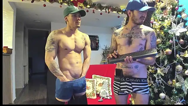 Snapshot of MARCELOANDLUCIAN chatting on 12/01/25, 10:48 MARCELOANDLUCIAN online show from 12/01/25, 10:48