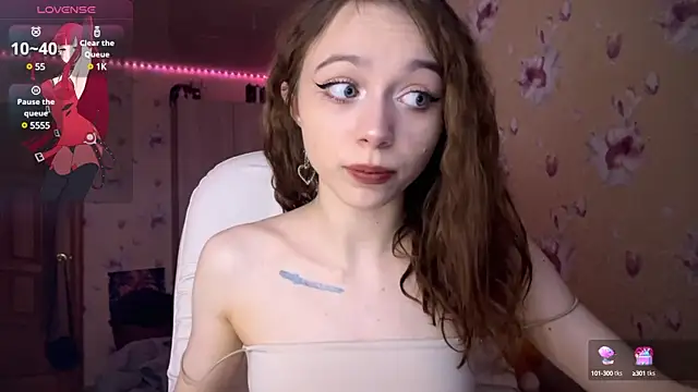 Snapshot of _SofiaBrown chatting on 03/15/25, 05:26  SofiaBrown online show from 03/15/25, 05:26