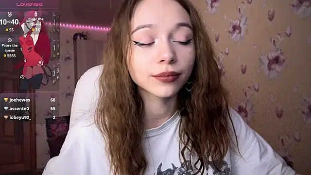 Snapshot of _SofiaBrown chatting on 03/18/25, 08:59  SofiaBrown online show from 03/18/25, 08:59