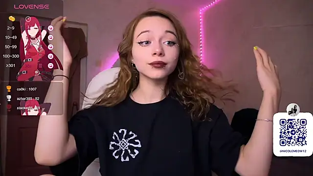 Snapshot of _SofiaBrown chatting on 09/11/25, 04:40  SofiaBrown online show from 09/11/25, 04:40