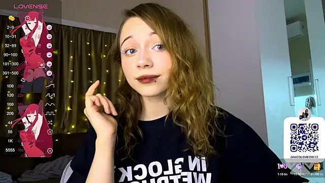 Snapshot of _SofiaBrown chatting on 03/03/26, 02:39 SofiaBrown online show from 03/03/26, 02:39