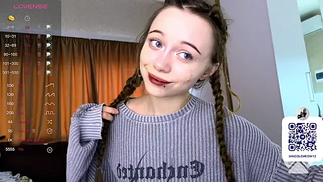 Snapshot of _SofiaBrown chatting on 03/22/26, 01:03 SofiaBrown online show from 03/22/26, 01:03