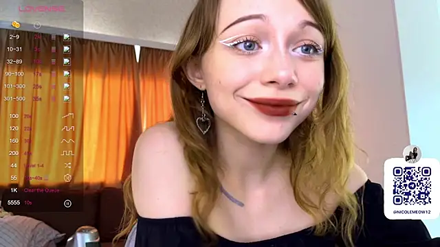 Snapshot of _SofiaBrown chatting on 04/25/26, 01:25 SofiaBrown online show from 04/25/26, 01:25