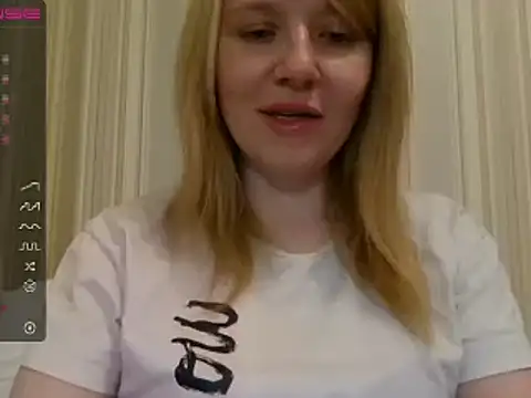 Snapshot of urbadkitty chatting on 12/06/24, 01:00 urbadkitty online show from 12/06/24, 01:00