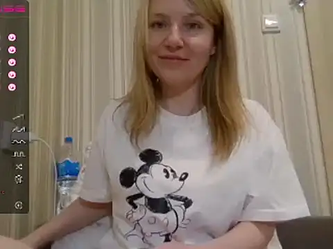 Snapshot of urbadkitty chatting on 01/10/25, 07:00 urbadkitty online show from 01/10/25, 07:00