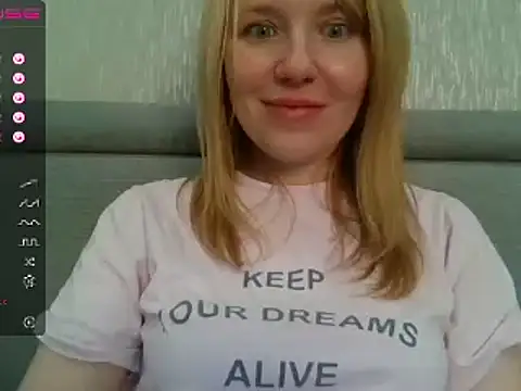 Snapshot of urbadkitty chatting on 01/16/25, 09:59 urbadkitty online show from 01/16/25, 09:59