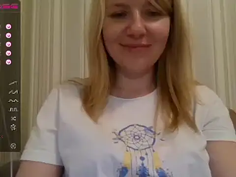 Snapshot of urbadkitty chatting on 03/07/25, 01:29 urbadkitty online show from 03/07/25, 01:29