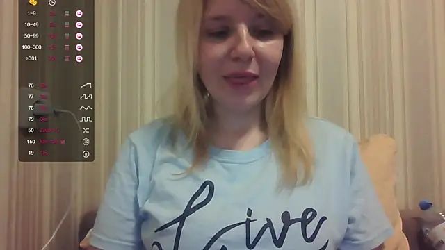 Snapshot of urbadkitty chatting on 10/10/25, 01:54 urbadkitty online show from 10/10/25, 01:54