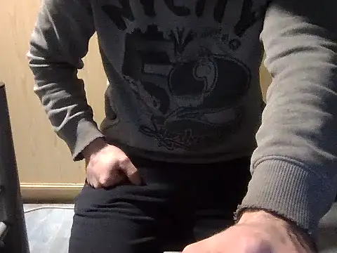 Snapshot of rugbyboy22 chatting on 02/24/26, 04:49 rugbyboy22 online show from 02/24/26, 04:49