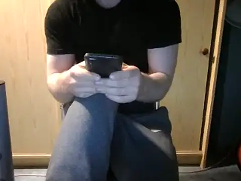 Snapshot of rugbyboy22 chatting on 04/04/26, 02:58 rugbyboy22 online show from 04/04/26, 02:58