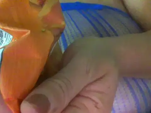 Snapshot of RoxiRedXXX chatting on 04/16/26, 07:14 RoxiRedXXX online show from 04/16/26, 07:14